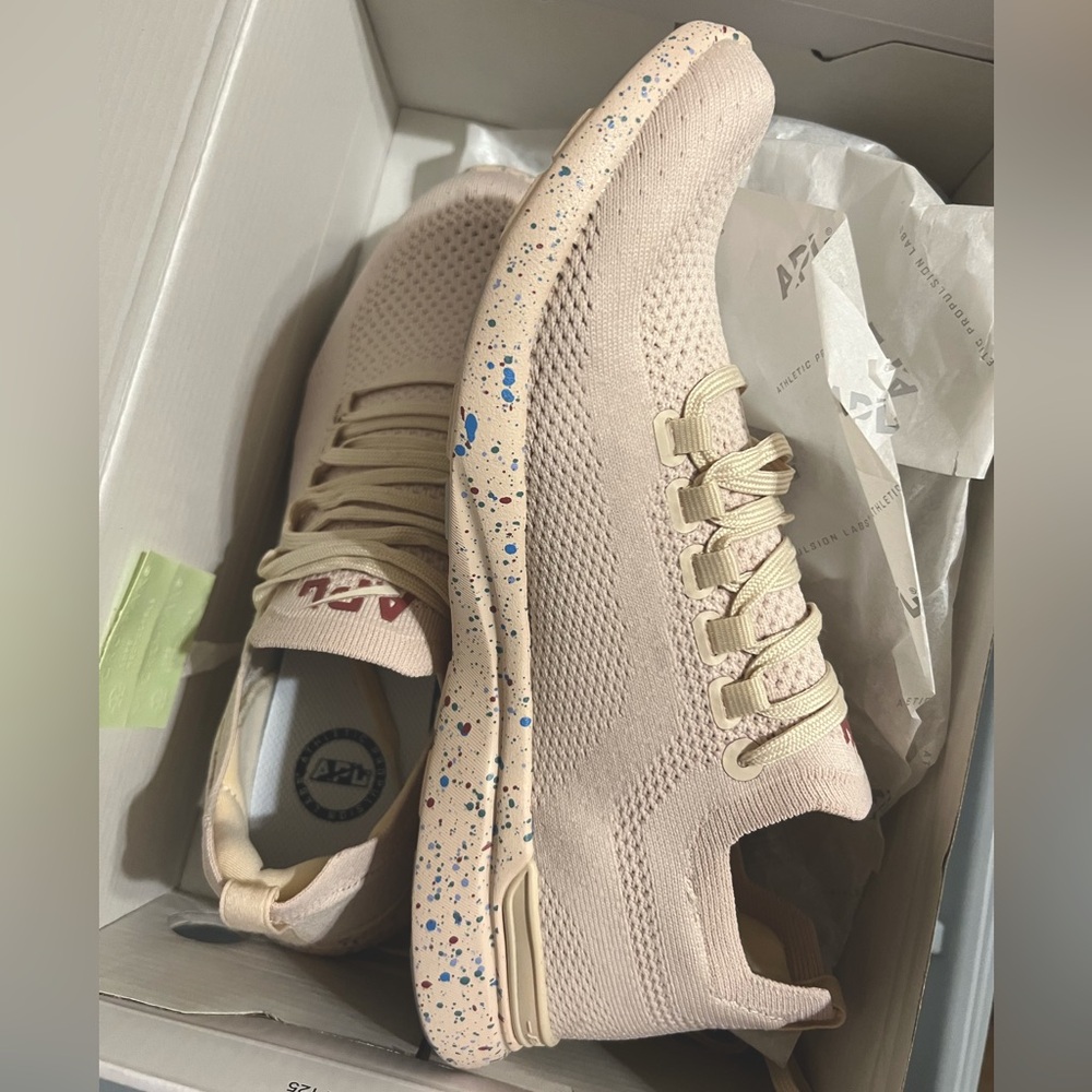 APL Techloom Breeze Women's Running Shoes